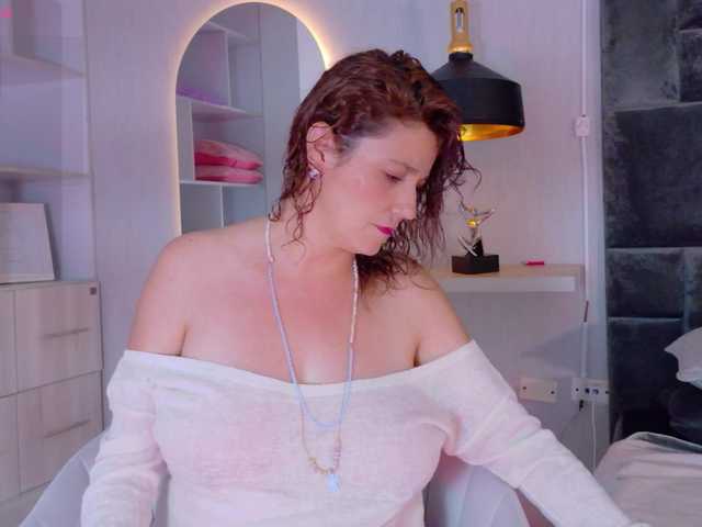 Adriana-gold