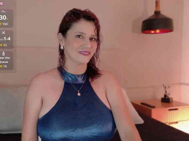Adriana-gold