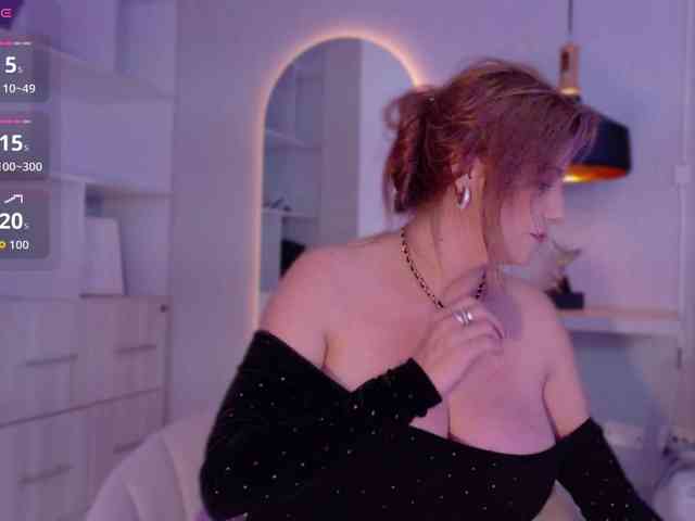 Adriana-gold