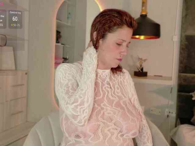 Adriana-gold webcam