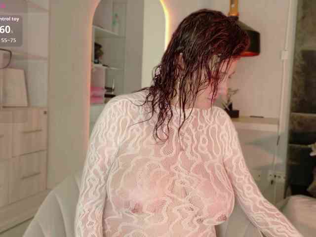 Adriana-gold webcam