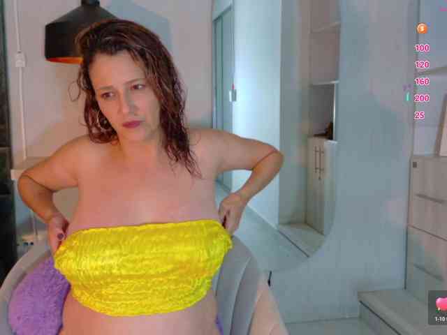 Adriana-gold