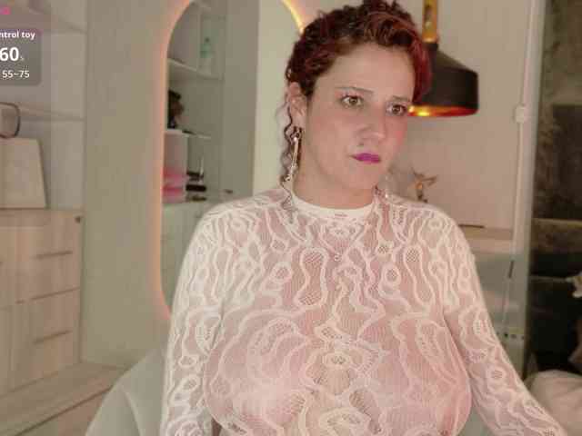 Adriana-gold webcam