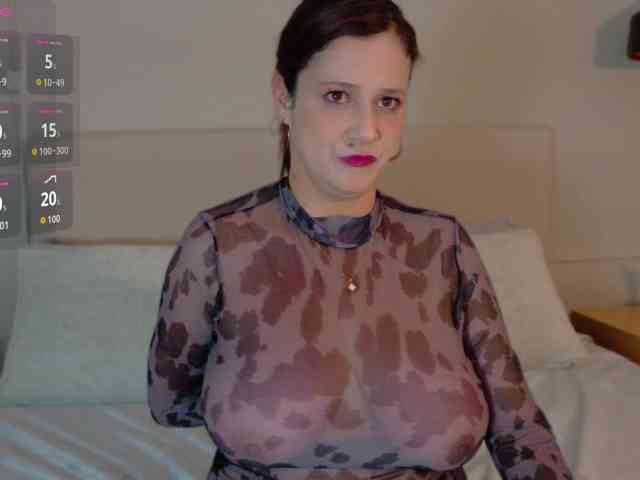 Adriana-gold