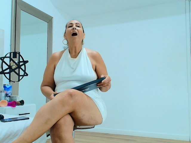 Sara-BigAss