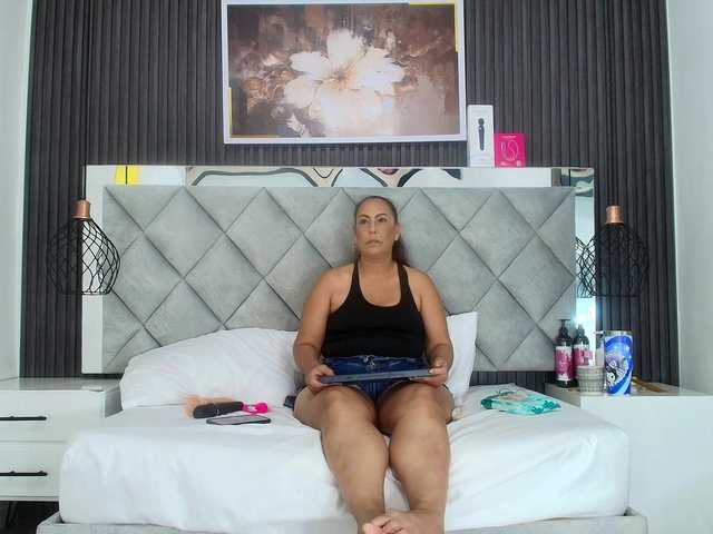 Sara-BigAss