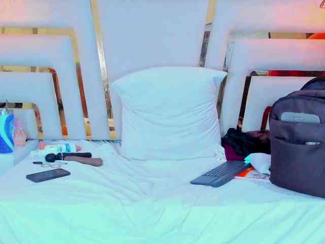 Sara-BigAss webcam