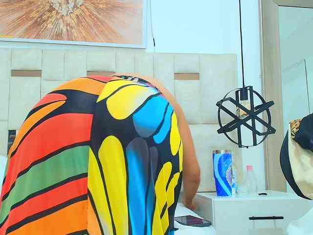 Sara-BigAss webcam