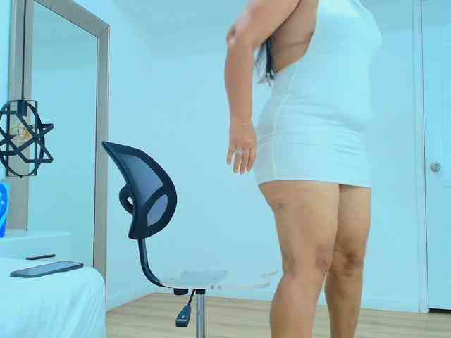 Sara-BigAss