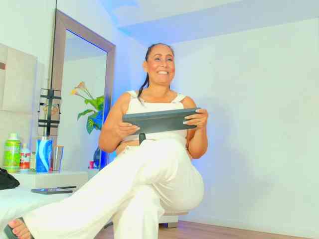 Sara-BigAss webcam