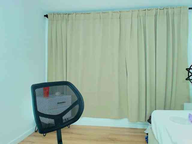 Sara-BigAss webcam