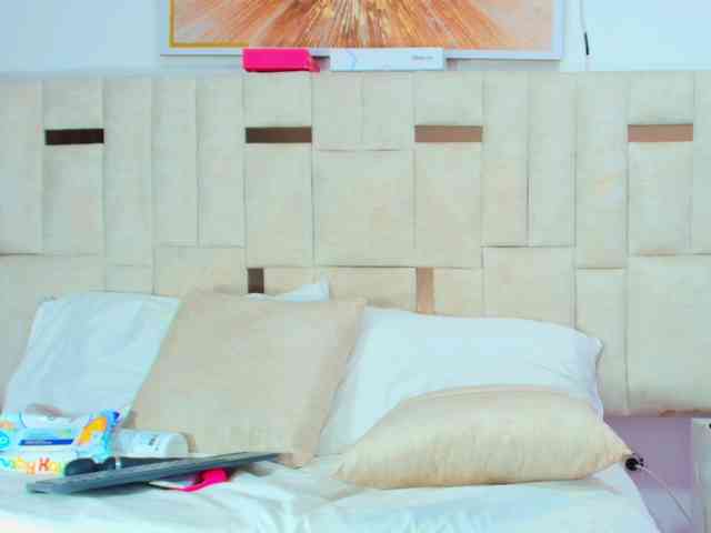 Sara-BigAss webcam