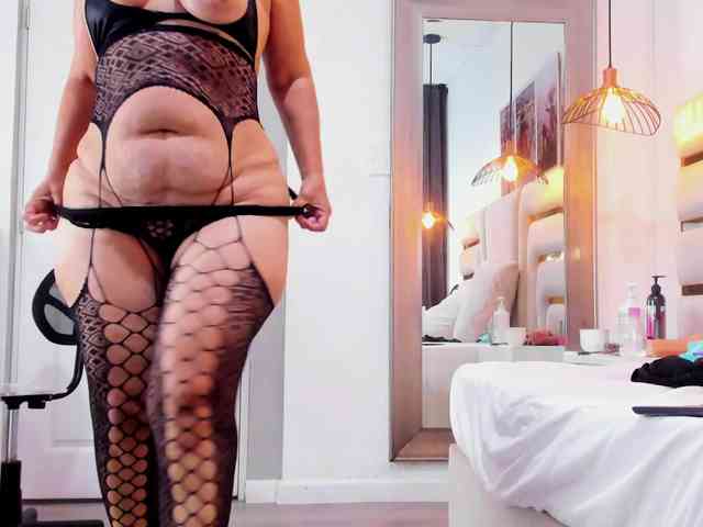 Sara-BigAss webcam