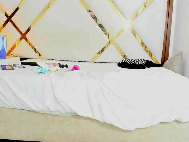 Sara-BigAss webcam