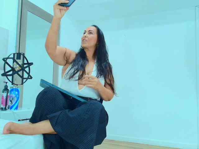 Sara-BigAss