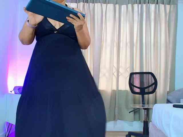 Sara-BigAss webcam