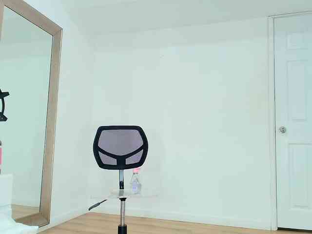 Sara-BigAss webcam