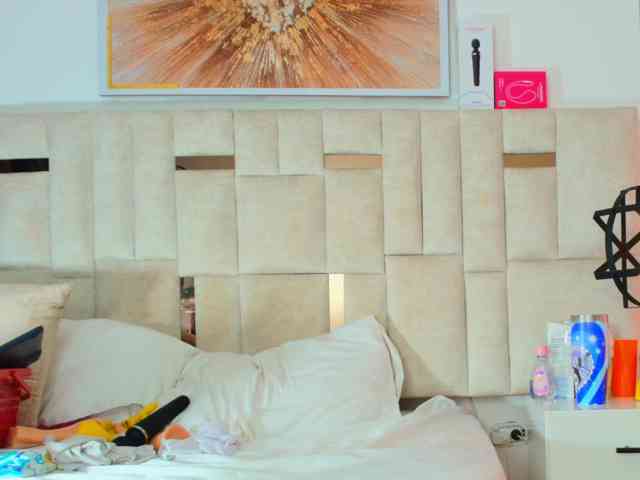 Sara-BigAss webcam
