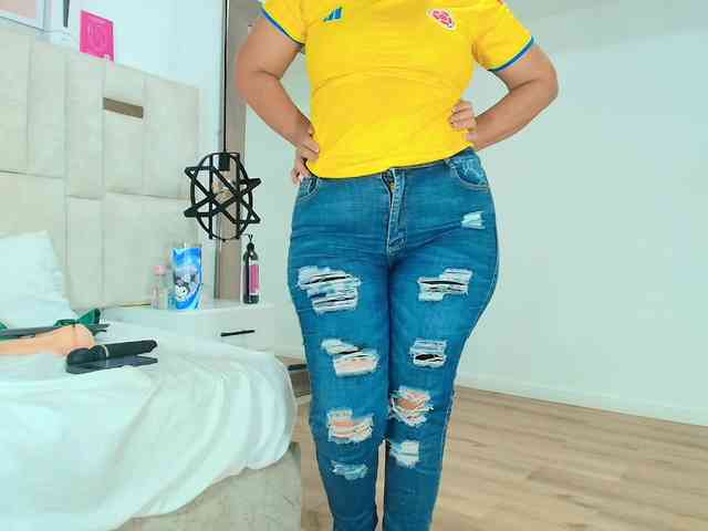 Sara-BigAss webcam