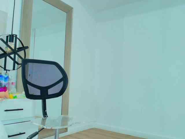 Sara-BigAss webcam
