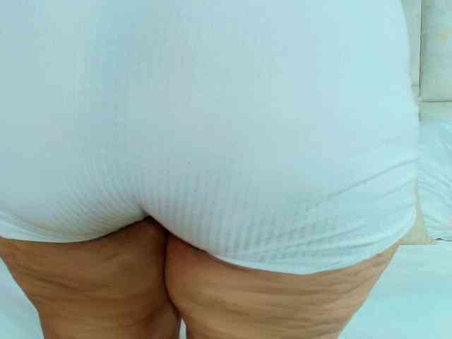 Model: Sara-BigAss
