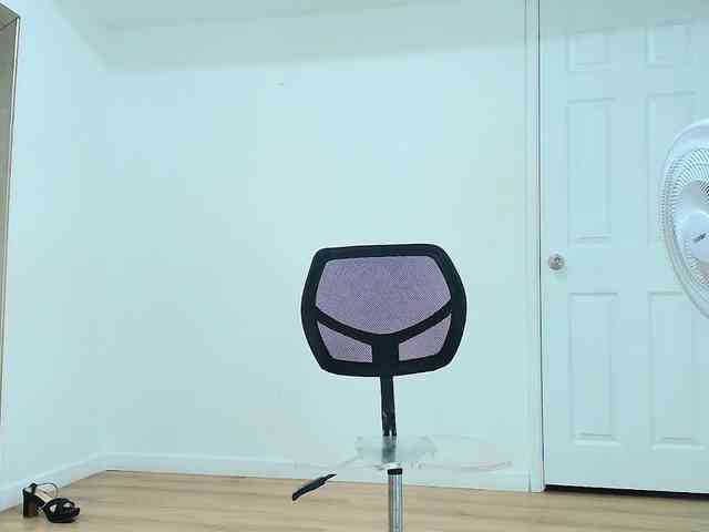 Sara-BigAss webcam