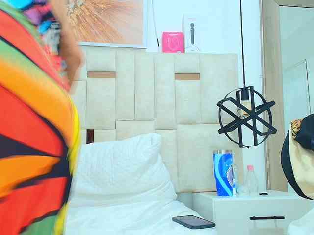 Sara-BigAss webcam