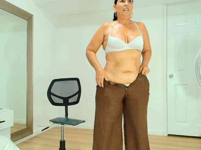 Sara-BigAss
