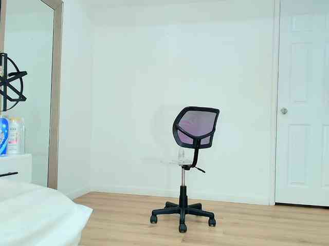 Sara-BigAss webcam