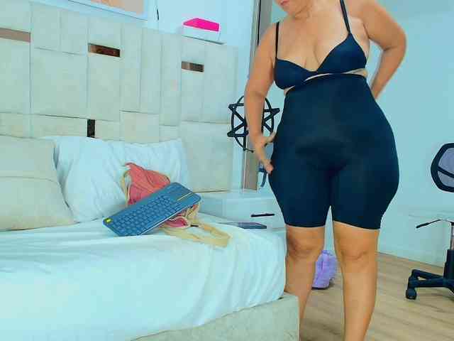 Sara-BigAss