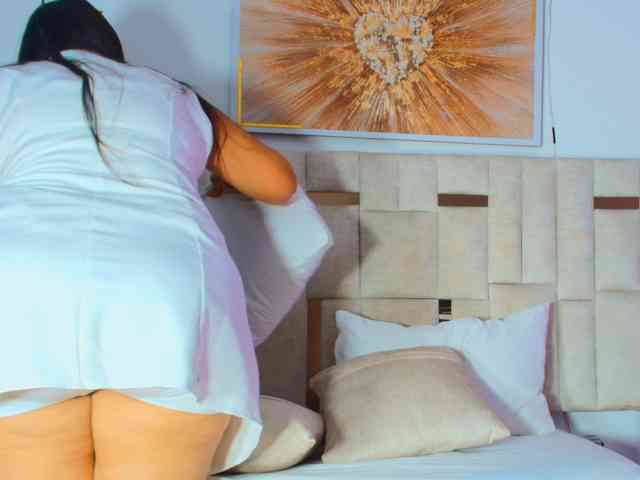 Sara-BigAss webcam