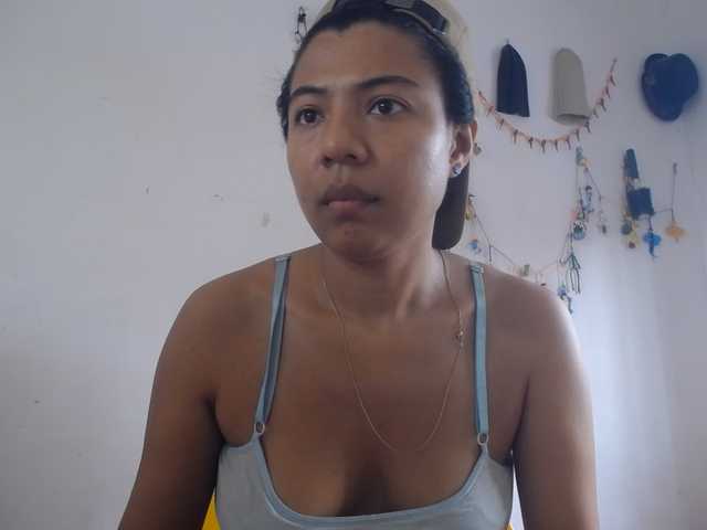 KATIUKA-32 live cam on BongaCams