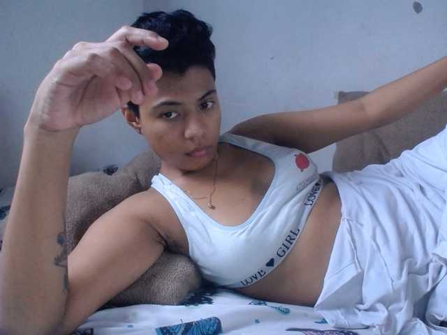 KATIUKA-32 live cam on BongaCams