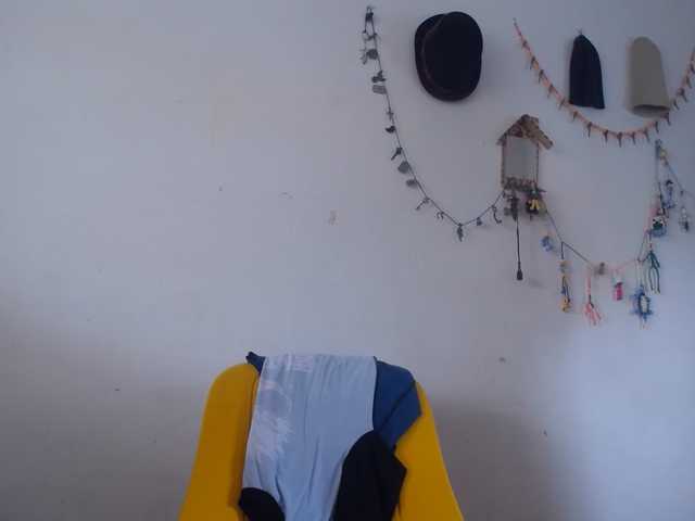 KATIUKA-32 live cam on BongaCams