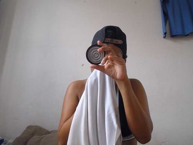 Katiuska_32 live cam on BongaCams