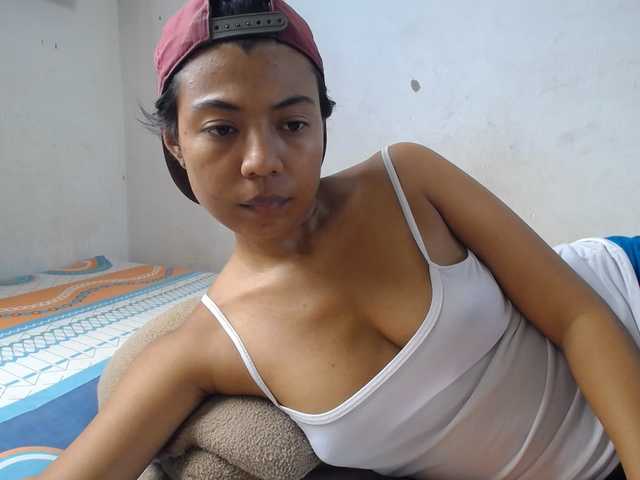 KATIUKA-32 live cam on BongaCams