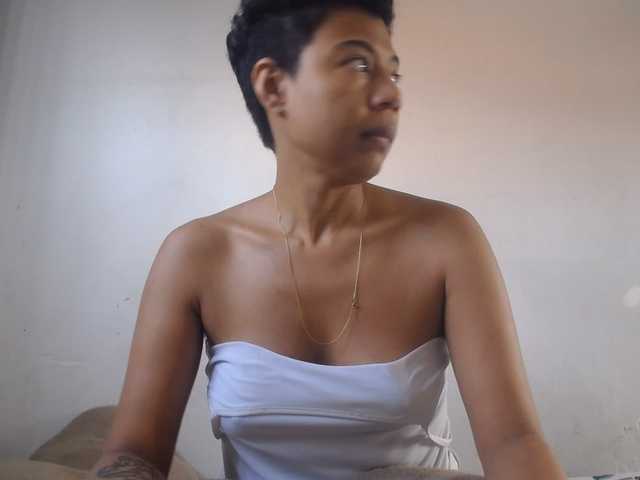 KATIUKA-32 live cam on BongaCams
