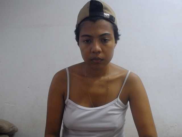 Katiuska_32 live webcam show