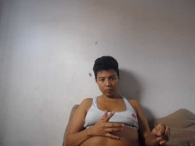 KATIUKA-32 live cam on BongaCams