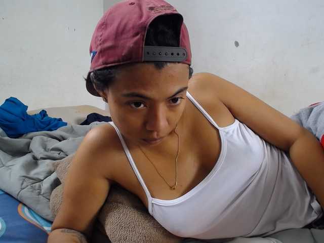 KATIUKA-32 live cam on BongaCams