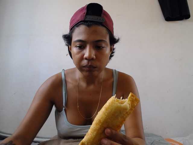 KATIUKA-32 live cam on BongaCams