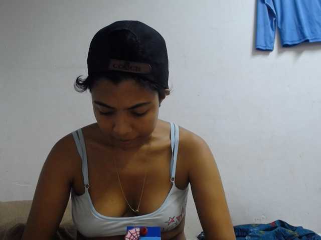 KATIUKA-32 live cam on BongaCams