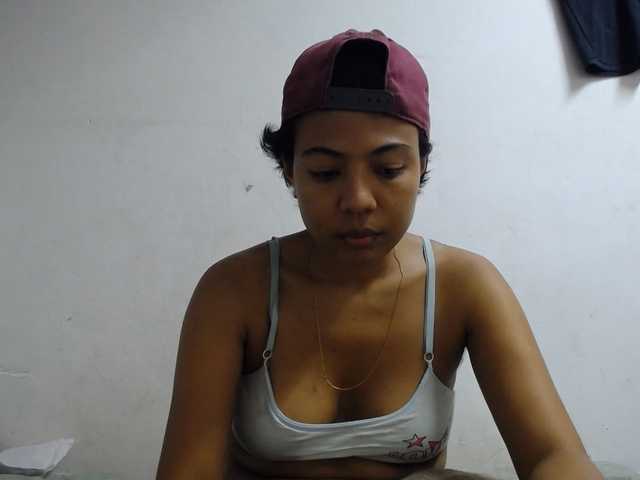 Katiuska_32 live cam preview