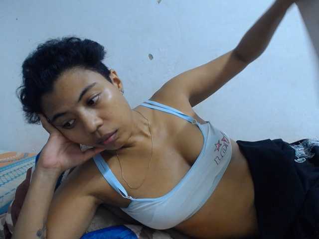 KATIUKA-32 live cam on BongaCams