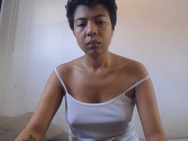 KATIUKA-32 live cam on BongaCams