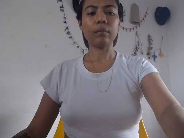 KATIUKA-32 live cam on BongaCams