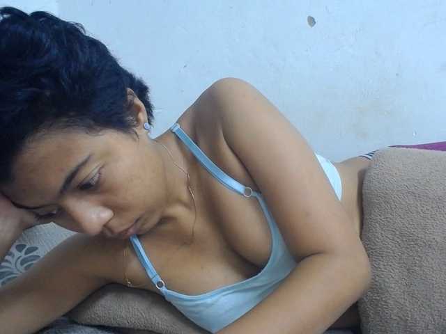 KATIUKA-32 live webcam show