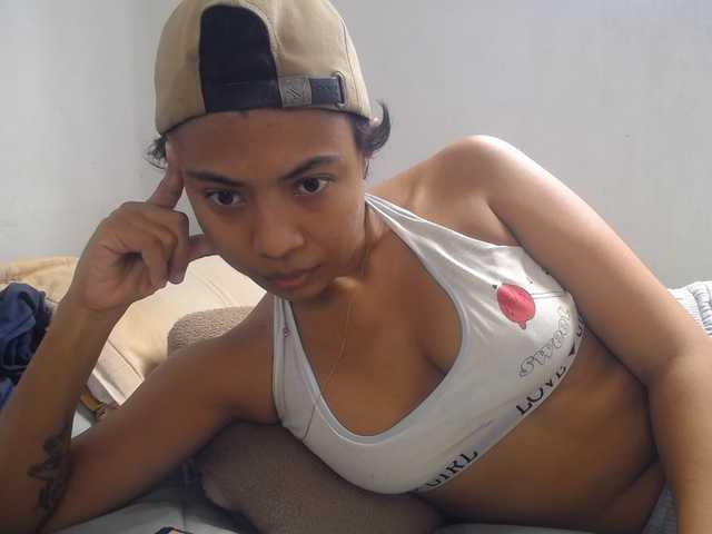KATIUKA-32 live cam on BongaCams