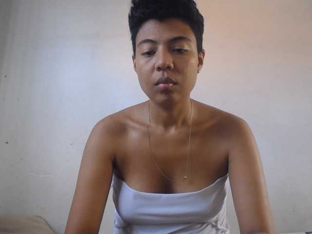 KATIUKA-32 live cam on BongaCams