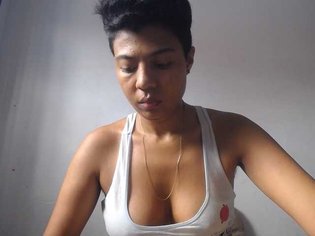 KATIUKA-32 live cam on BongaCams